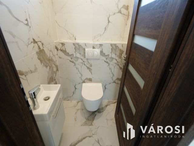 Remek ikerház maximális felszereltséggel!