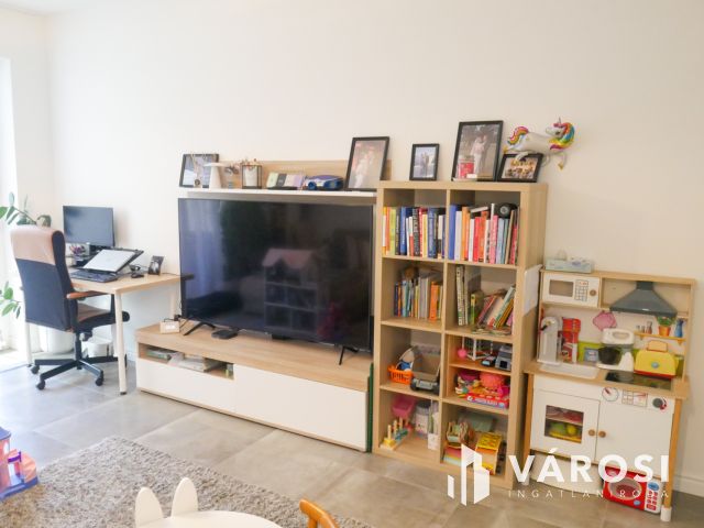 Új építésű három szobás lakás kiadó az I. kerületben