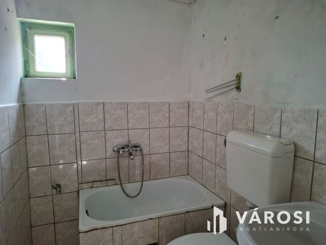 Panorámás kisház Felsőörs Kishegyen