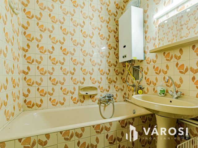 Alul nappali, felül nyugalom – kétszintes otthon garázzsal