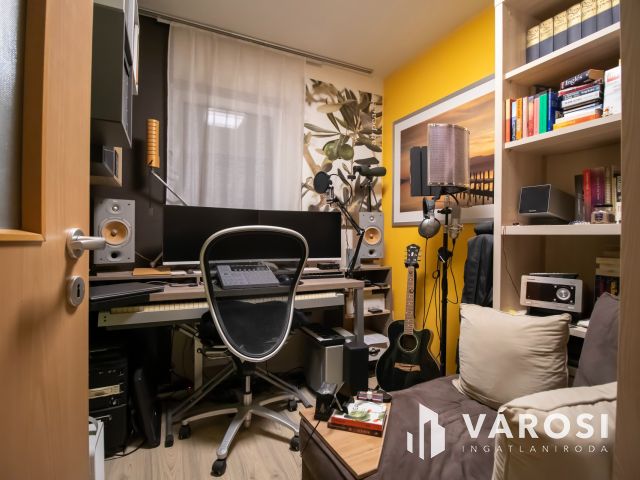 Korszerű 4 szobás téglalakás Palotavárosi a tavaknál