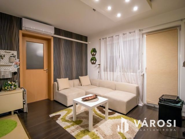 Korszerű 4 szobás téglalakás Palotavárosi a tavaknál