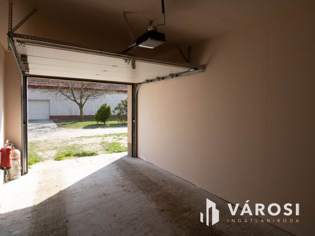 Modern 3+nappalis sorház Gyula Paradicsom városrészében