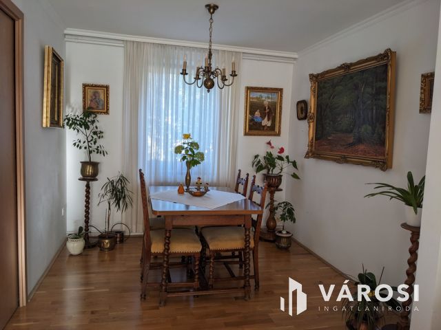 Eladó társasház Győr-Nádorváros csendes zsákutcájában