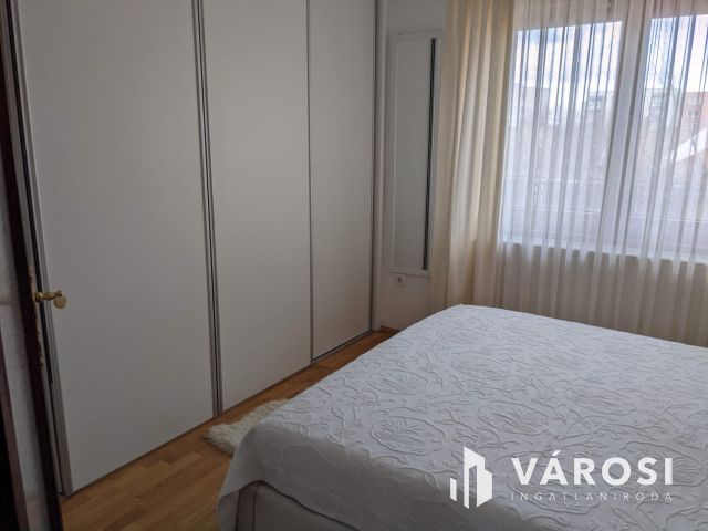 Eladó társasház Győr-Nádorváros csendes zsákutcájában