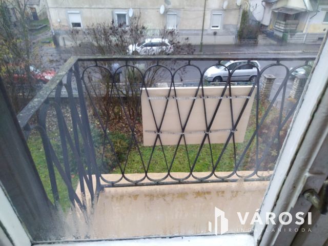 Bomba áron, ne késsen le róla!