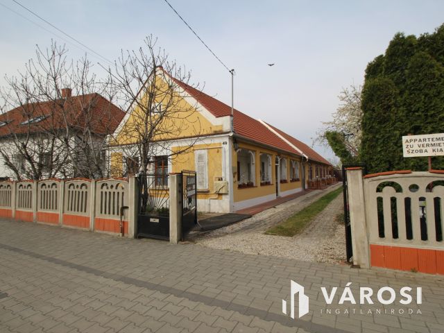 Felújított lakóház és apartmanok Bükön