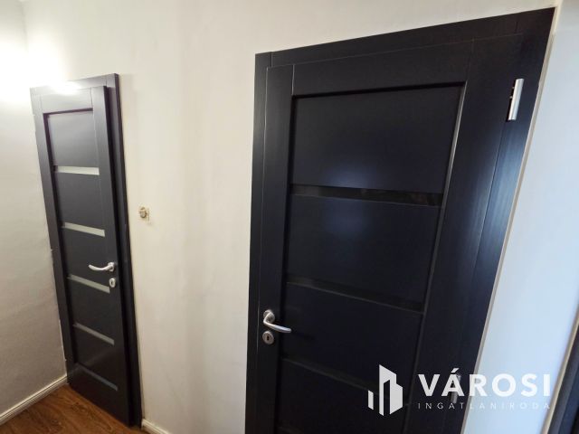 Panorámás butik lakás Bomba helyen