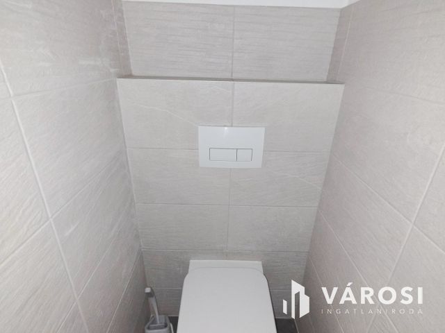 Panorámás butik lakás Bomba helyen