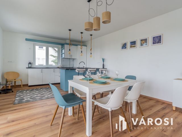 Panorámás luxus lakás Balatonföldváron kiadó