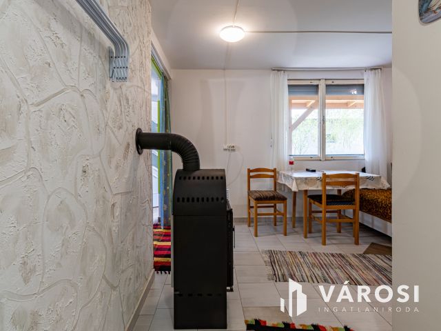 Művelés alól kivont zártkert, Szentmártonkátán eladó