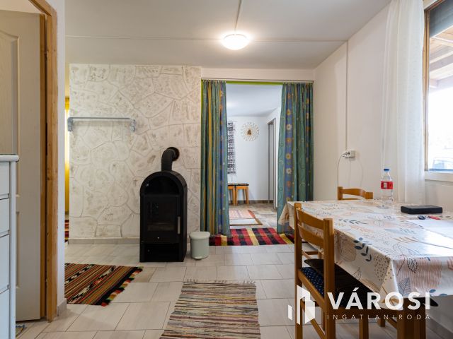 Művelés alól kivont zártkert, Szentmártonkátán eladó