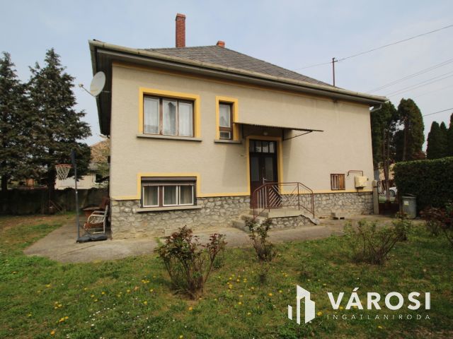 Nagyszerű családi otthon Csepregen!