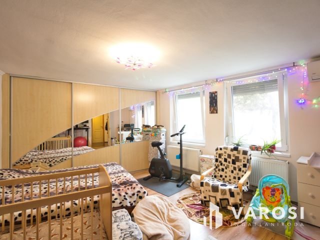 SZEGEDEN Móravároson családi házat kínálok