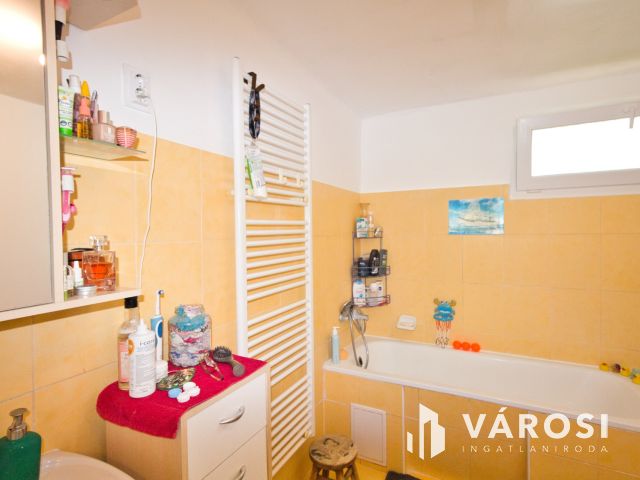 SZEGEDEN Móravároson családi házat kínálok