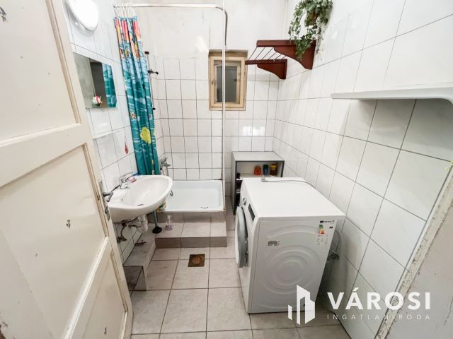 3 ingatlan 1 áráért Szentendrén!