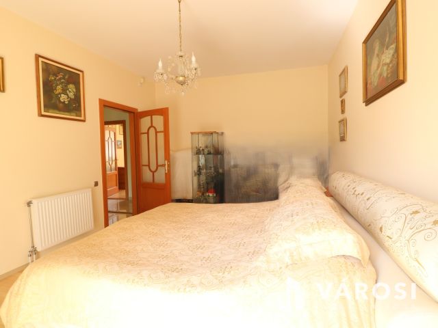 Klasszikus családi ház, Újszeged fő utcáján!