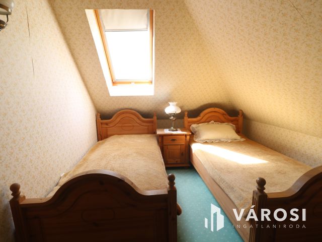 Klasszikus családi ház, Újszeged fő utcáján!