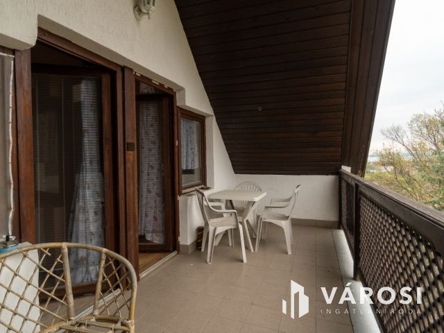 Örökpanorámás családi ház Balatonfüreden