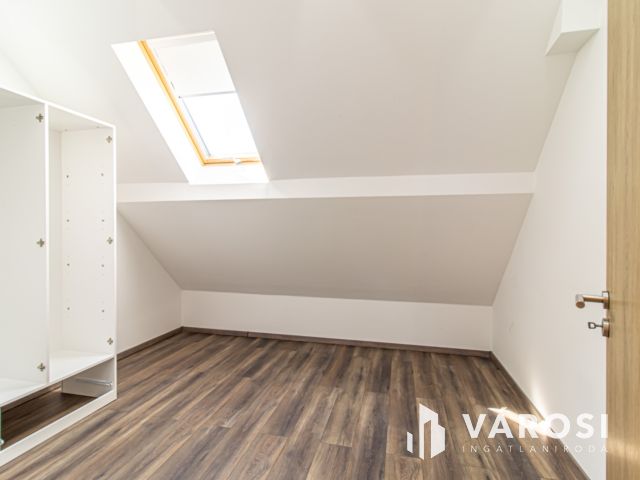 3 szobás dupla erkélyes 2020-ban épült lakás autóbeállóval