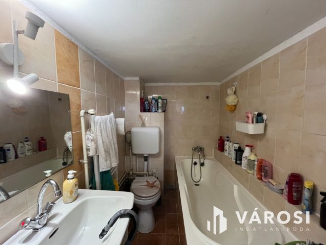 Debrecen-Józsán Dupla Komfortos Családi Ház!