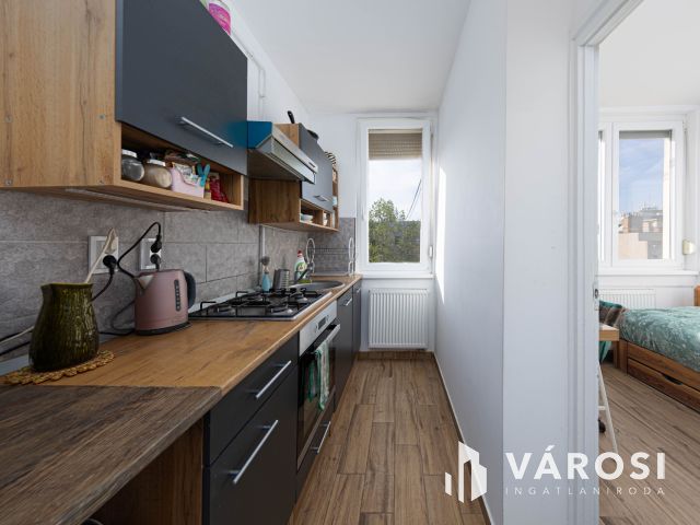 Nappali + kettes a TIK közelében