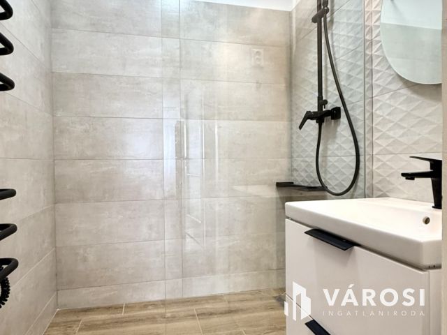 MENŐ 2 SZOBÁS ALBÉRLET ÓBUDÁN KIADÓ-AZONNAL KÖLTÖZHETŐ