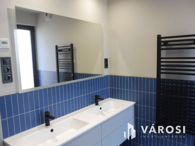 5 Csillagos földszinti lakás Újszegeden Kiadó.