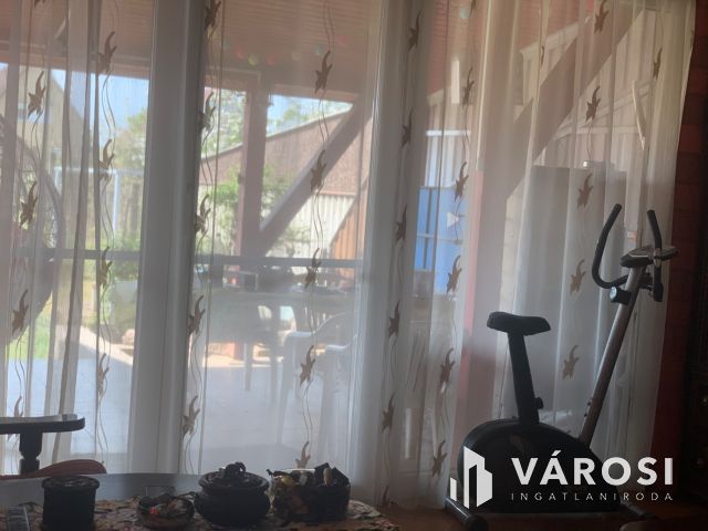 Nyíregyházán eladó 5 szobás  ház , sok lehetőséggel