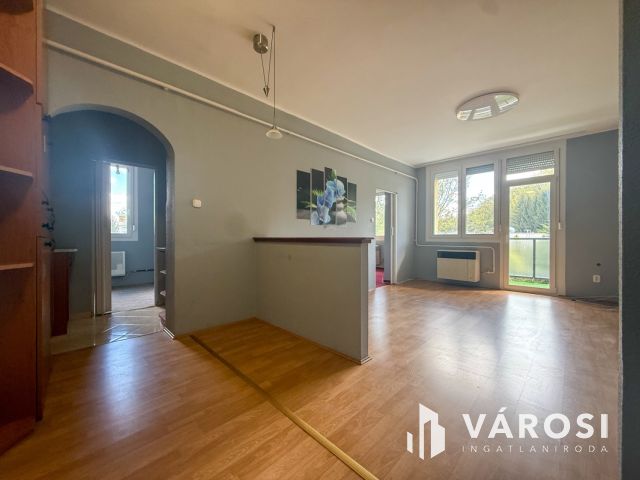 Kemerovón felújított, erkélyes lakás kiadó!