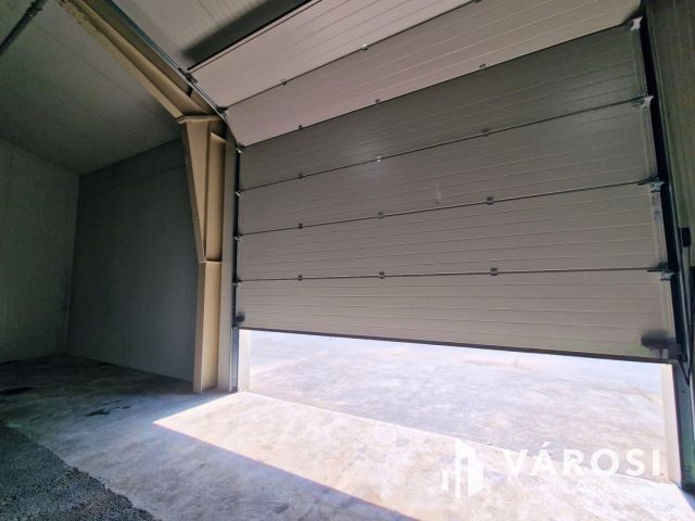 Kiadó ipari létesítmény Békéscsaba kereskedelmi övezetében