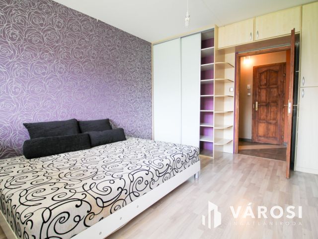 Három szobás panellakás kiadó Óbudán