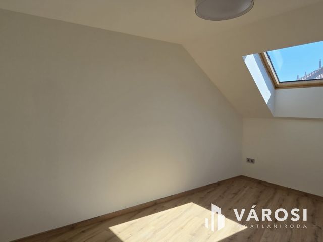 Szinte egyetlen ilyen lehetőség-új költözhető lakás-Debrecen