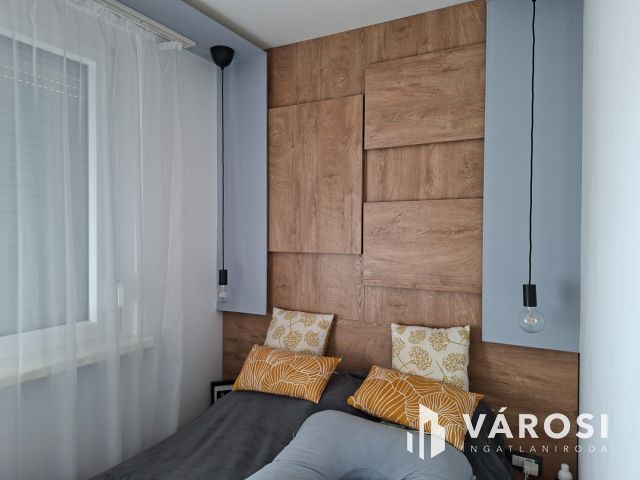 Stílus, kényelem, praktikum. Ízléses lakás Várpalotán.