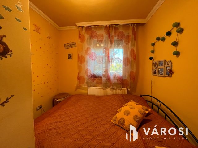 Debrecen Kertkapcsolatos Földszinti Lakás