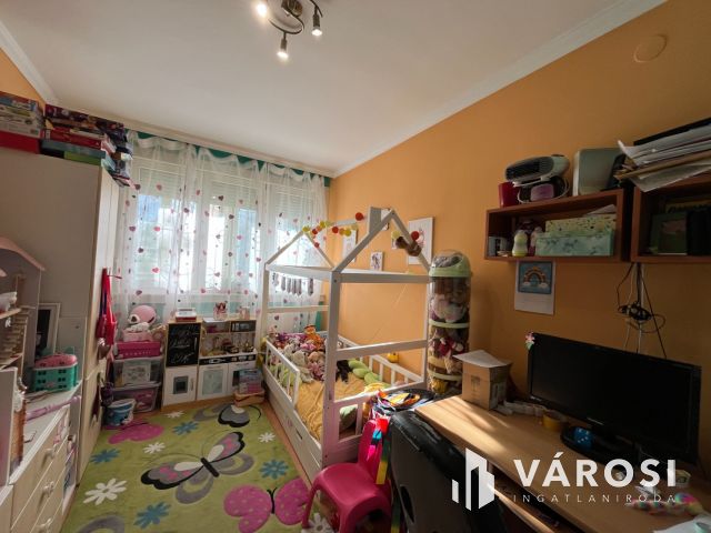 Debrecen Kertkapcsolatos Földszinti Lakás