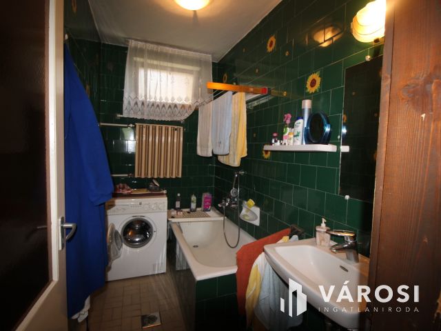 Ház a belvároshoz és a fürdőhöz is közel, Sáráron