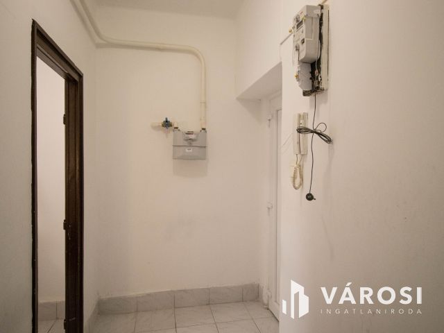 Erkélyes Tégla lakás eladó Győr Nádorvárosban a Másodikon