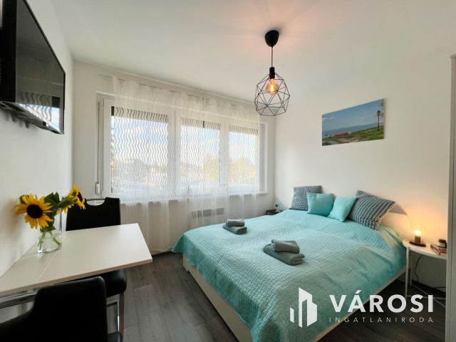 MEDENCÉS apartman Balatonföldváron, 500 méterre a Balatontól