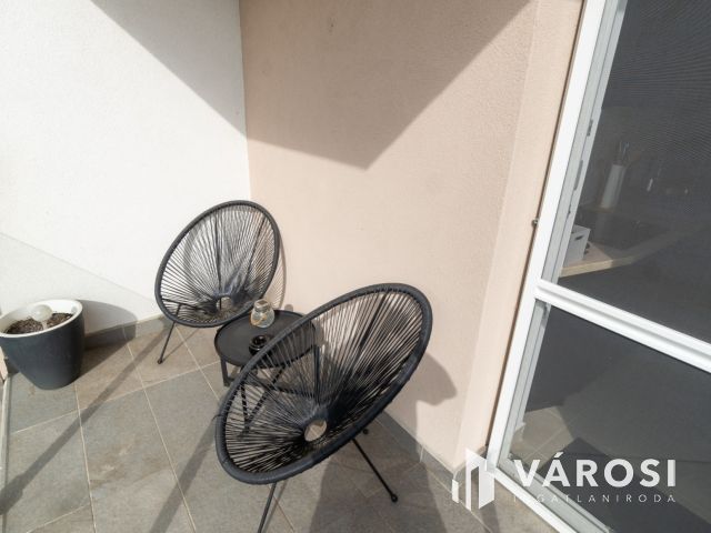 Modern lakás kiváló lokációval