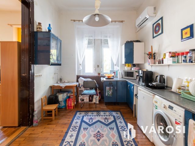RÁKOSPALOTA 92 M² + KERT + PINCE – 2 HÁZRÉSZ: 81,8 M FT!