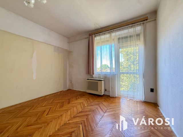 Ózdi úton 2. emeleti, erkélyes lakás eladó!
