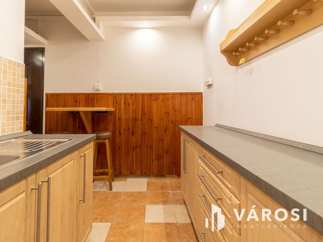 Jó állaputú 50 m2-es lakás Újpalotán!